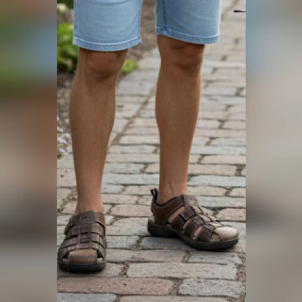 Clarks man leather